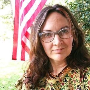 Meet your Posher, Ellie